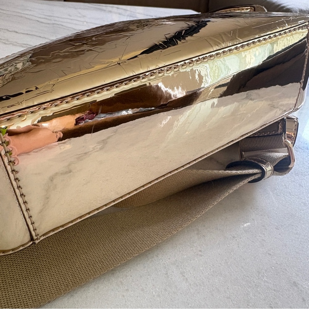 Michael Kors Metallic Gold Jet Set Crossbody Bag with Coin Pouch and Mini Case - Picture 6 of 7